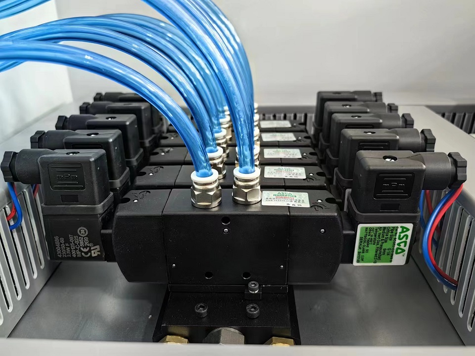 環保行業用電磁閥箱電氣控制系統